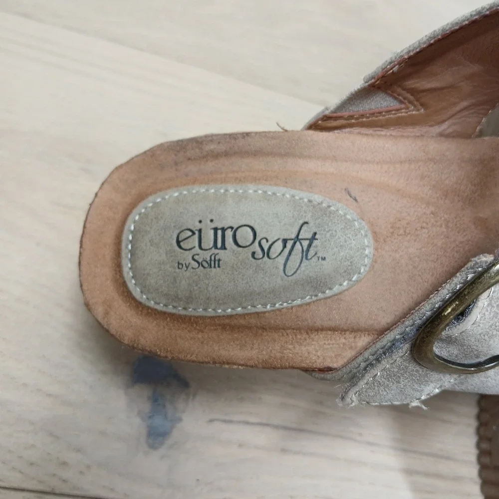 Eurosoft by Sofft pre owned